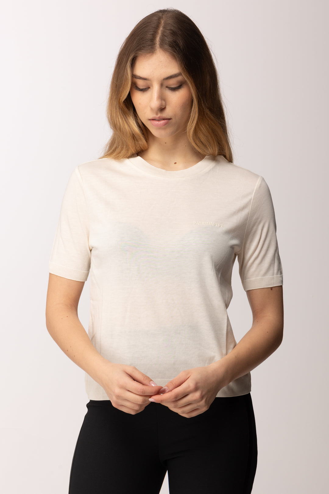Patrizia Pepe T-shirt con Lettering Logo Ricamato 2M4542 J419 PEARL IVORY