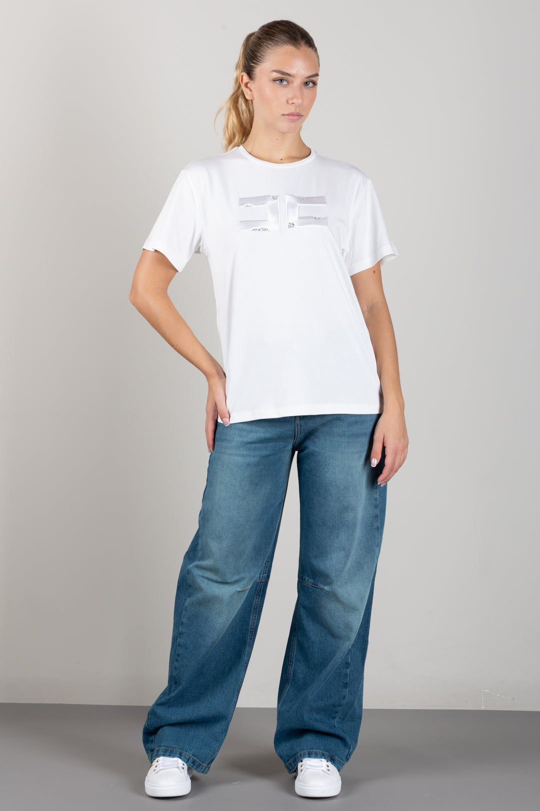 Elisabetta Franchi Bambina T-shirt con Ricamo Doppia C e Strass EFTS270CJE018.0004