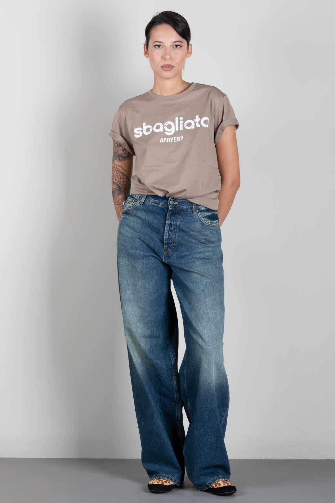 Aniye By T-shirt con Stampa "sbagliata" a Contrasto 181331 TAUPE :AI26