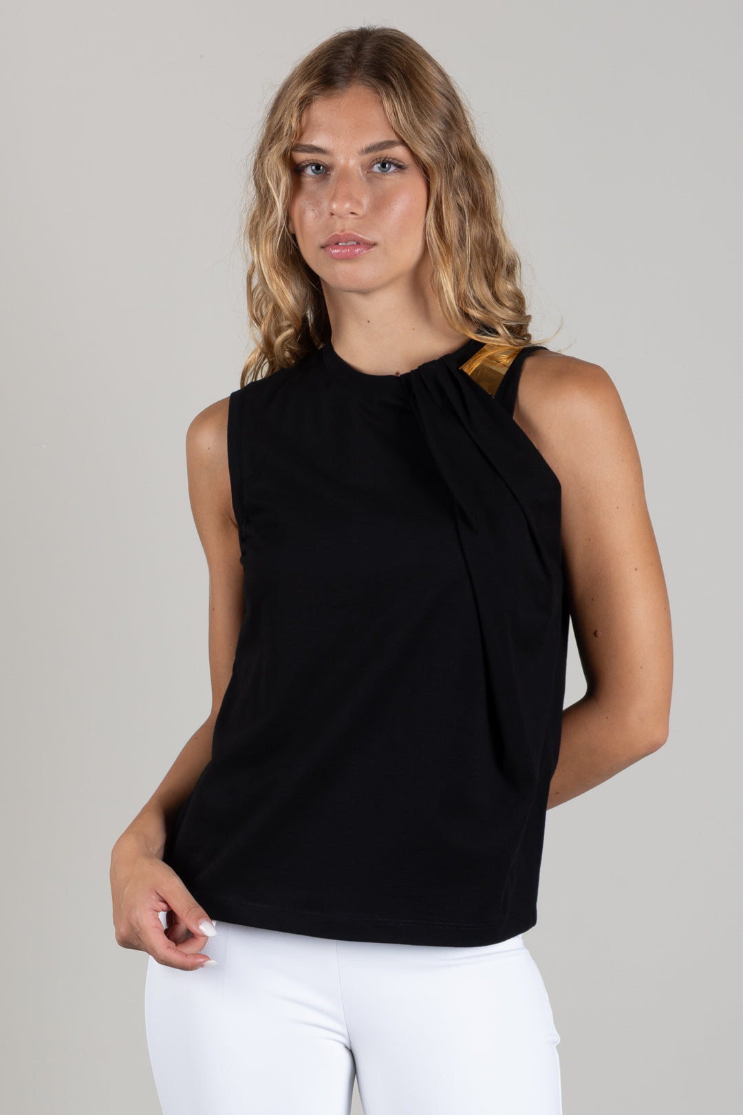 Elisabetta Franchi T-shirt In Jersey con Dettaglio Gioiello CN00166E2 NERO