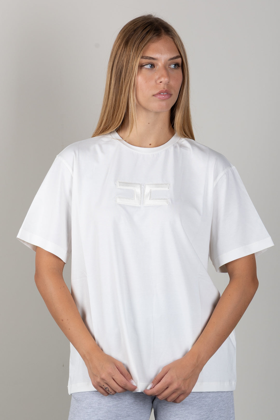 Elisabetta Franchi Bambina T-shirt On Logo Frontale Ricamato EFTS265CJE018.0004