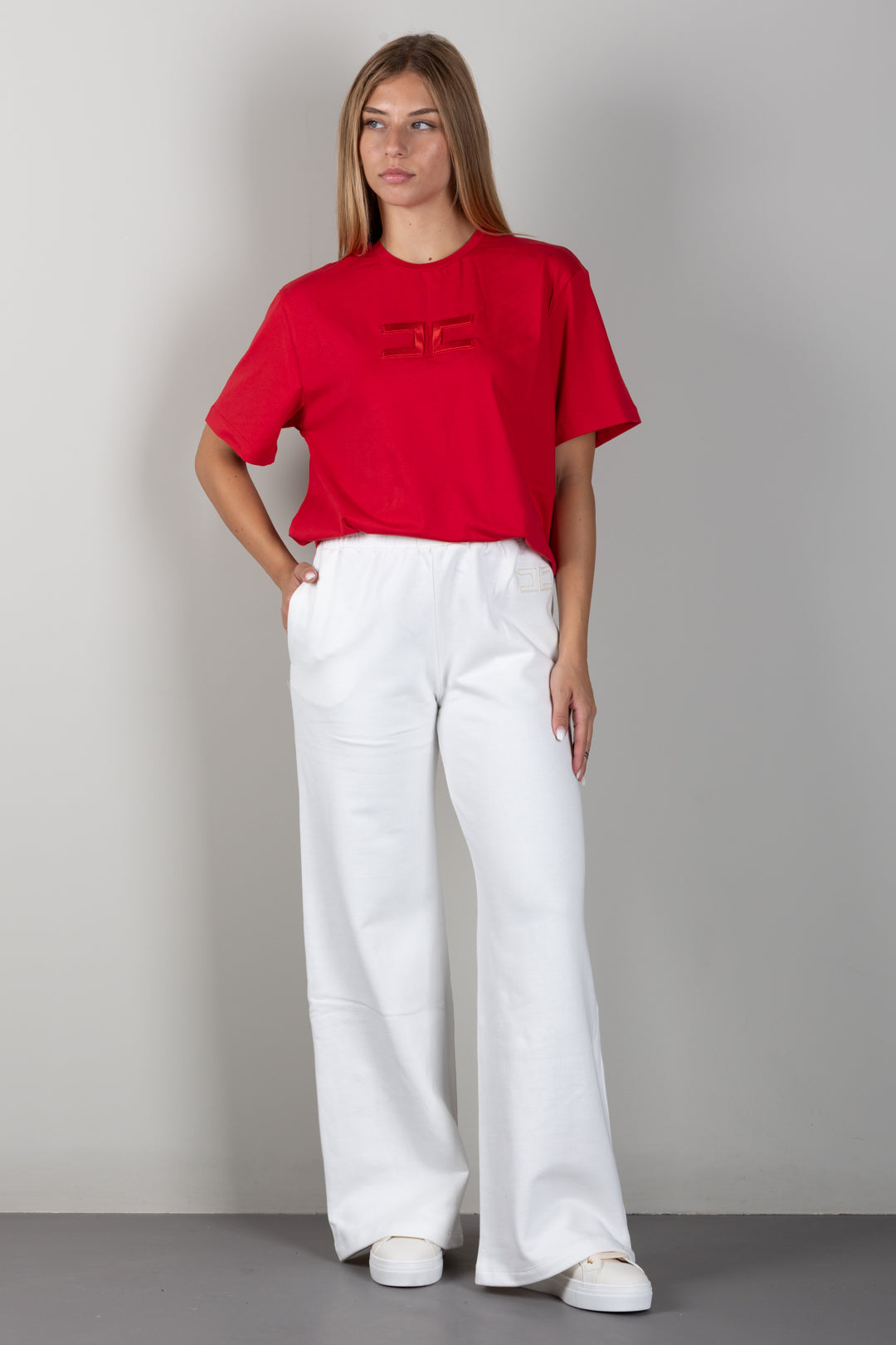 Elisabetta Franchi Bambina T-shirt Rossa con Maxi Logo Tono Su Tono EFTS265CJE018.3028