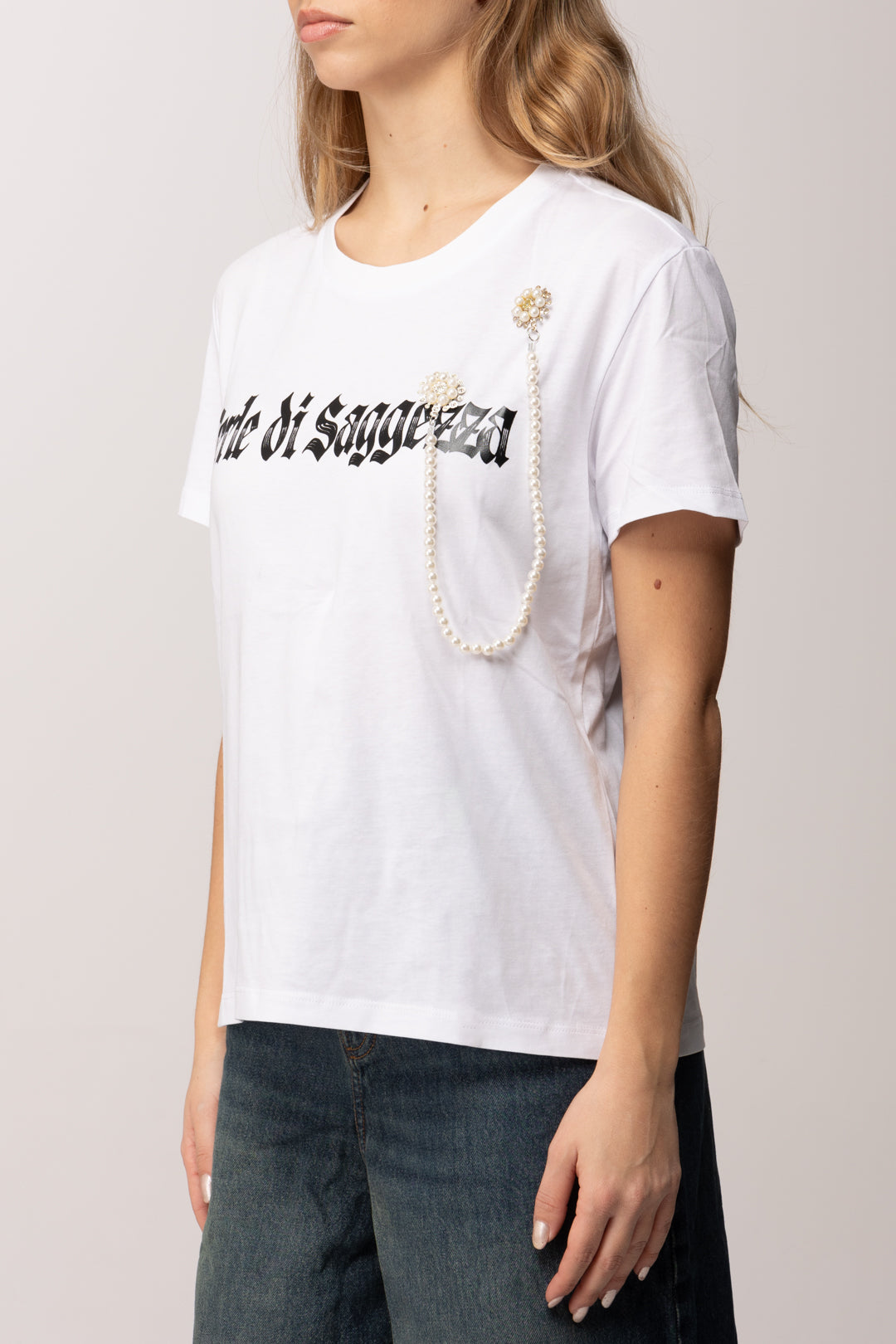 Meme Road T-shirt con Lettering e Accessorio con Perle M3221M BIANCO