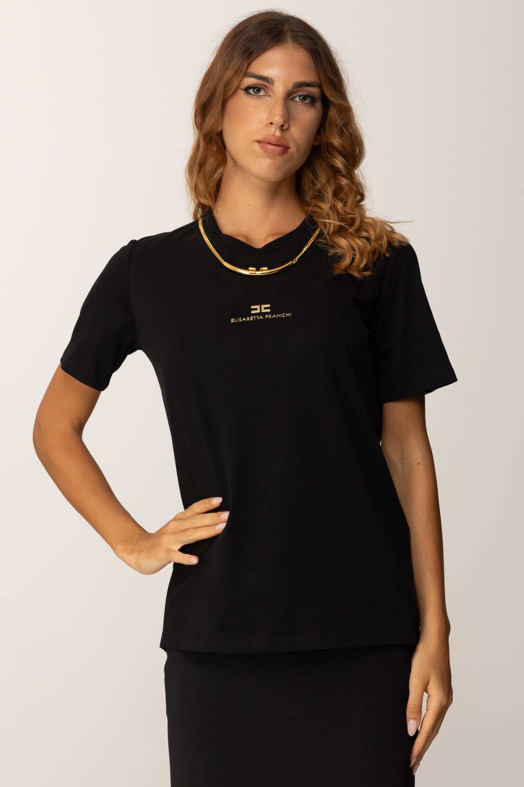 Elisabetta Franchi T-shirt con Logo Lettering e Collana MA02856E2 NERO