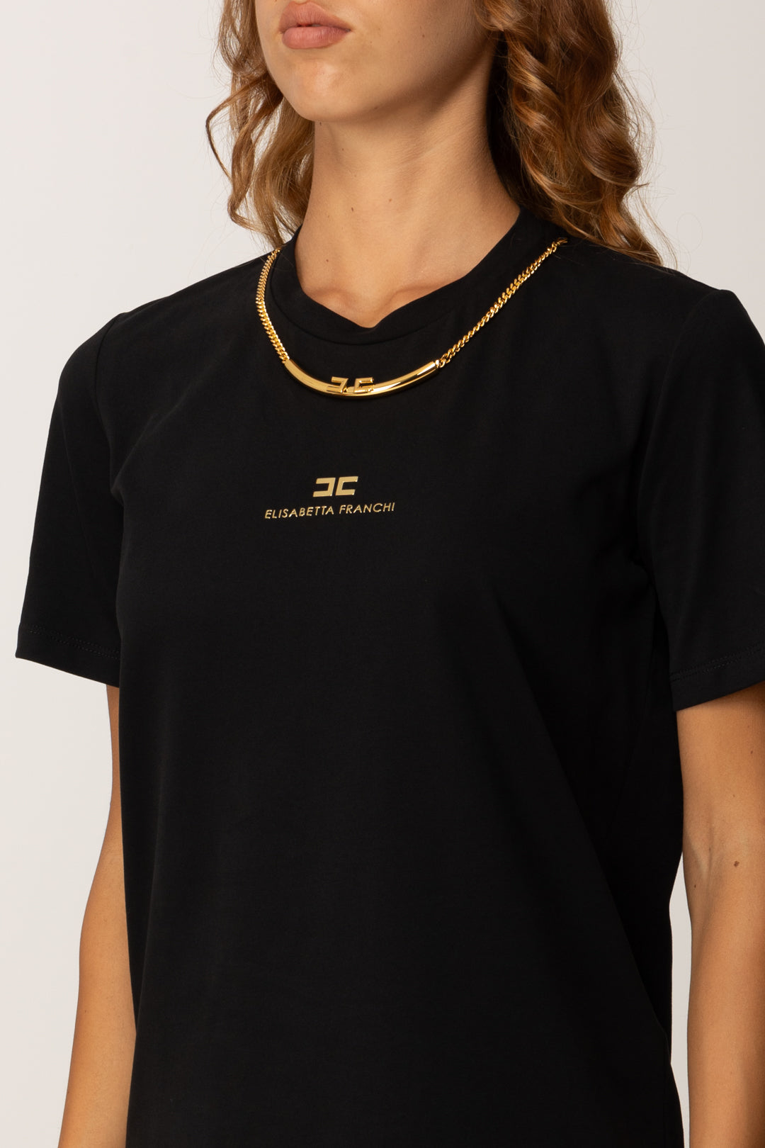 Elisabetta Franchi T-shirt con Logo Lettering e Collana MA02856E2 NERO