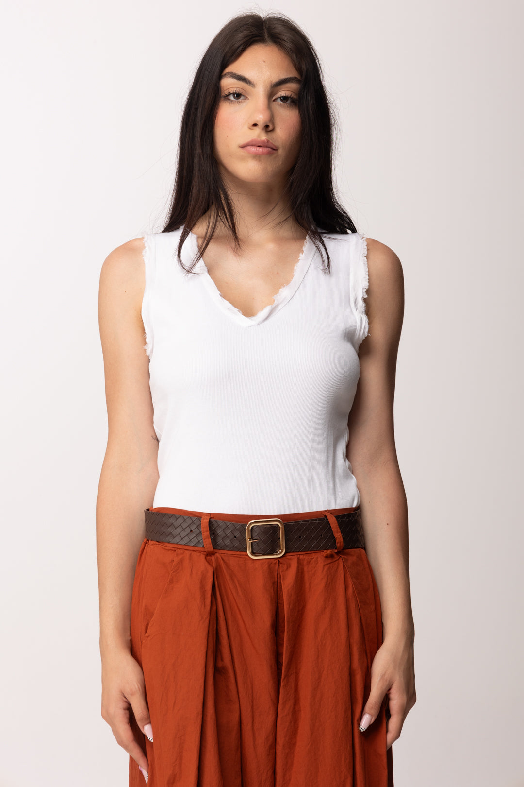 Khloe Femme Top a Costine con Bordi Sfrangiati 61269 BIANCO