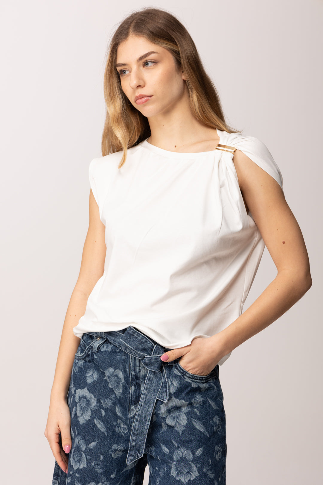 Pinko Top con Dettaglio Gioiello Su Spalla 106478 A35D Z05