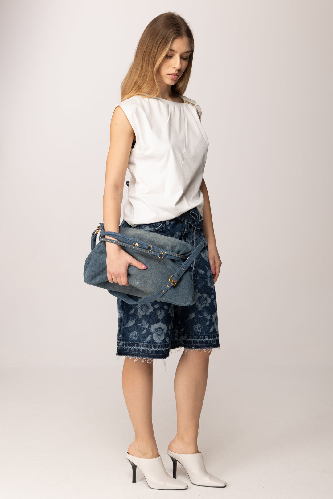 Pinko Top con Dettaglio Gioiello Su Spalla 106478 A35D Z05