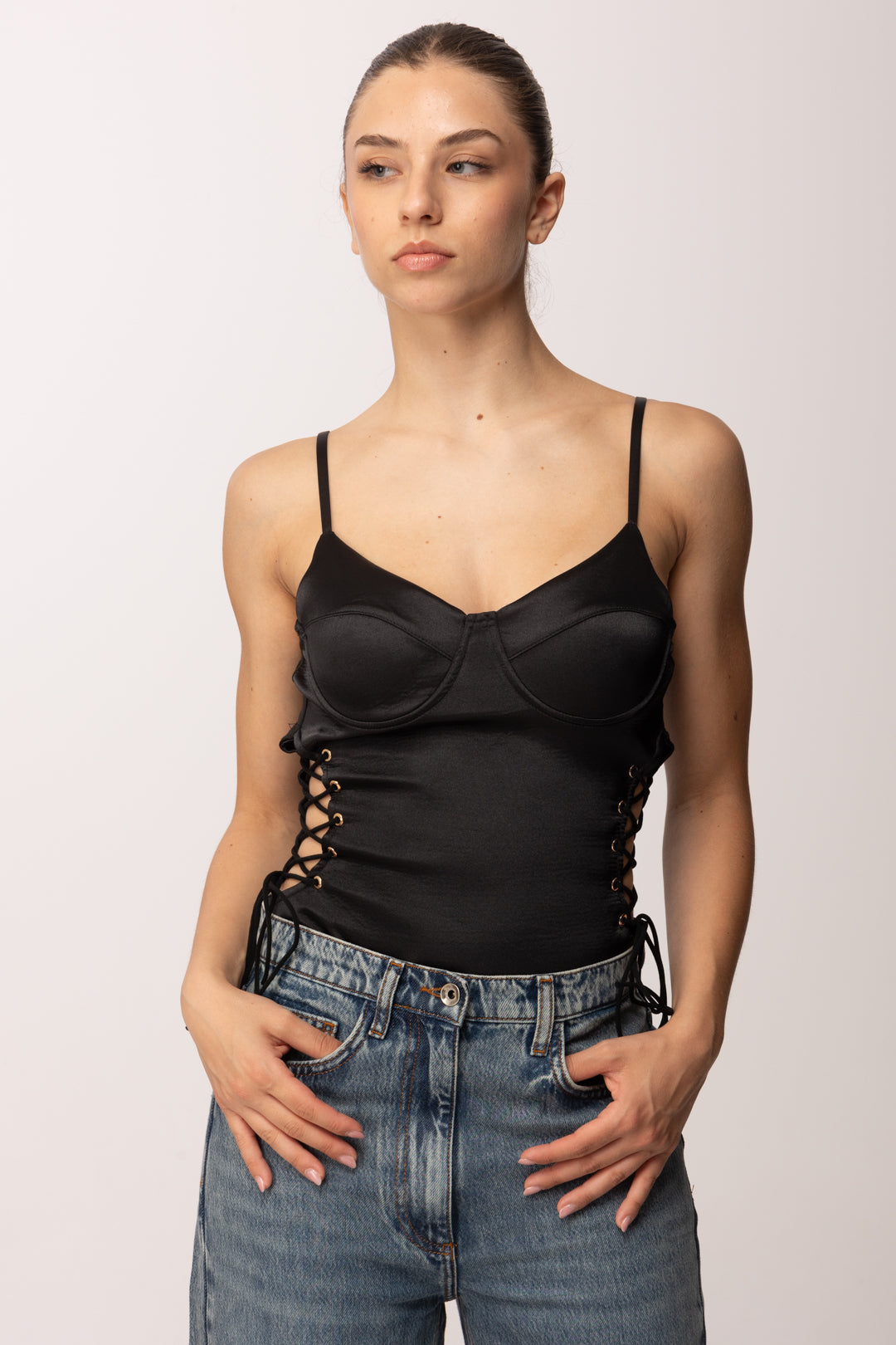 Khloe Femme Top Corsetto In Satin con Cut-out Ai Fianchi E0629 NERO