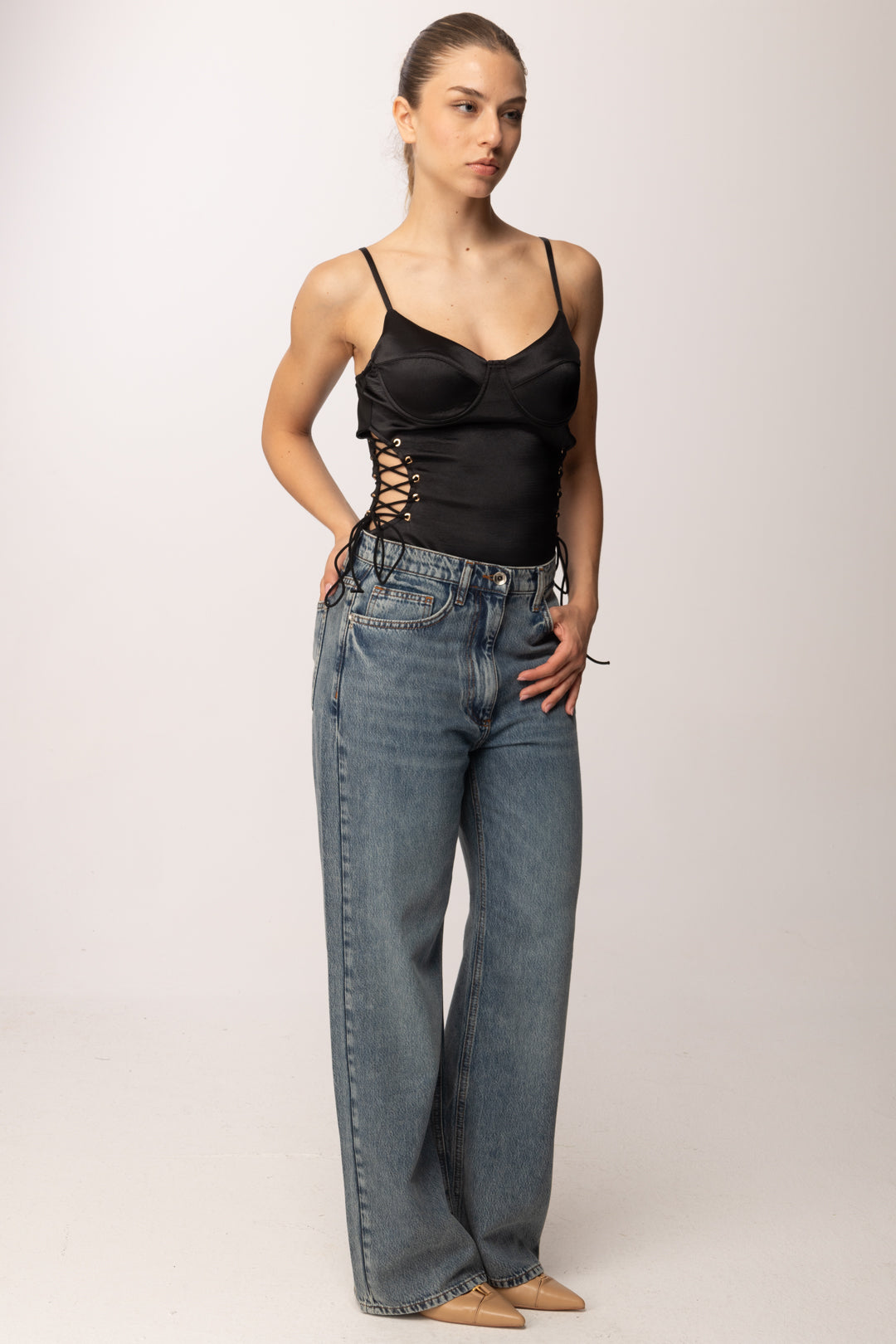 Khloe Femme Top Corsetto In Satin con Cut-out Ai Fianchi E0629 NERO