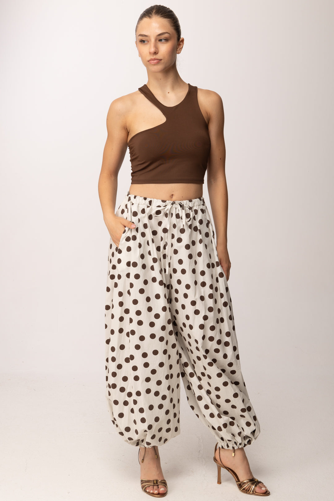 Khloe Femme Top Crop con Scollo Simmetrico P2508 CACAO