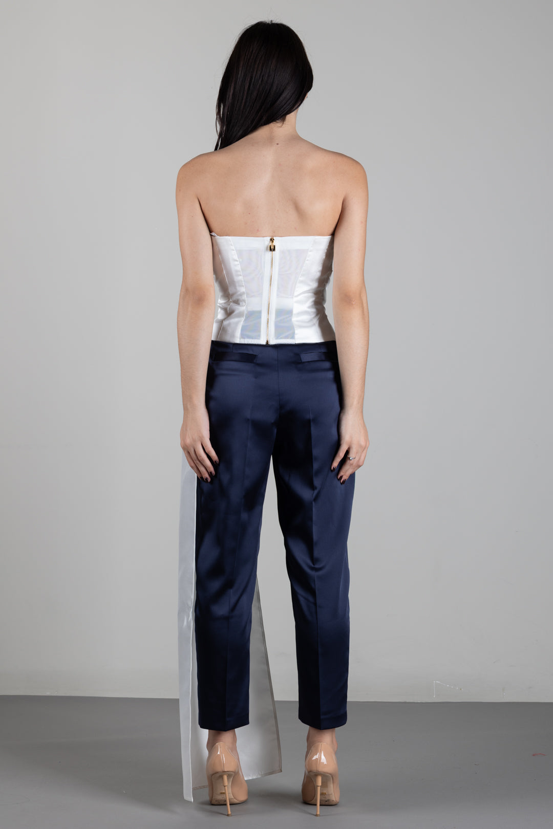 Elisabetta Franchi Top In Gazar con Coda Drappeggiata TO08767E2 AVORIO