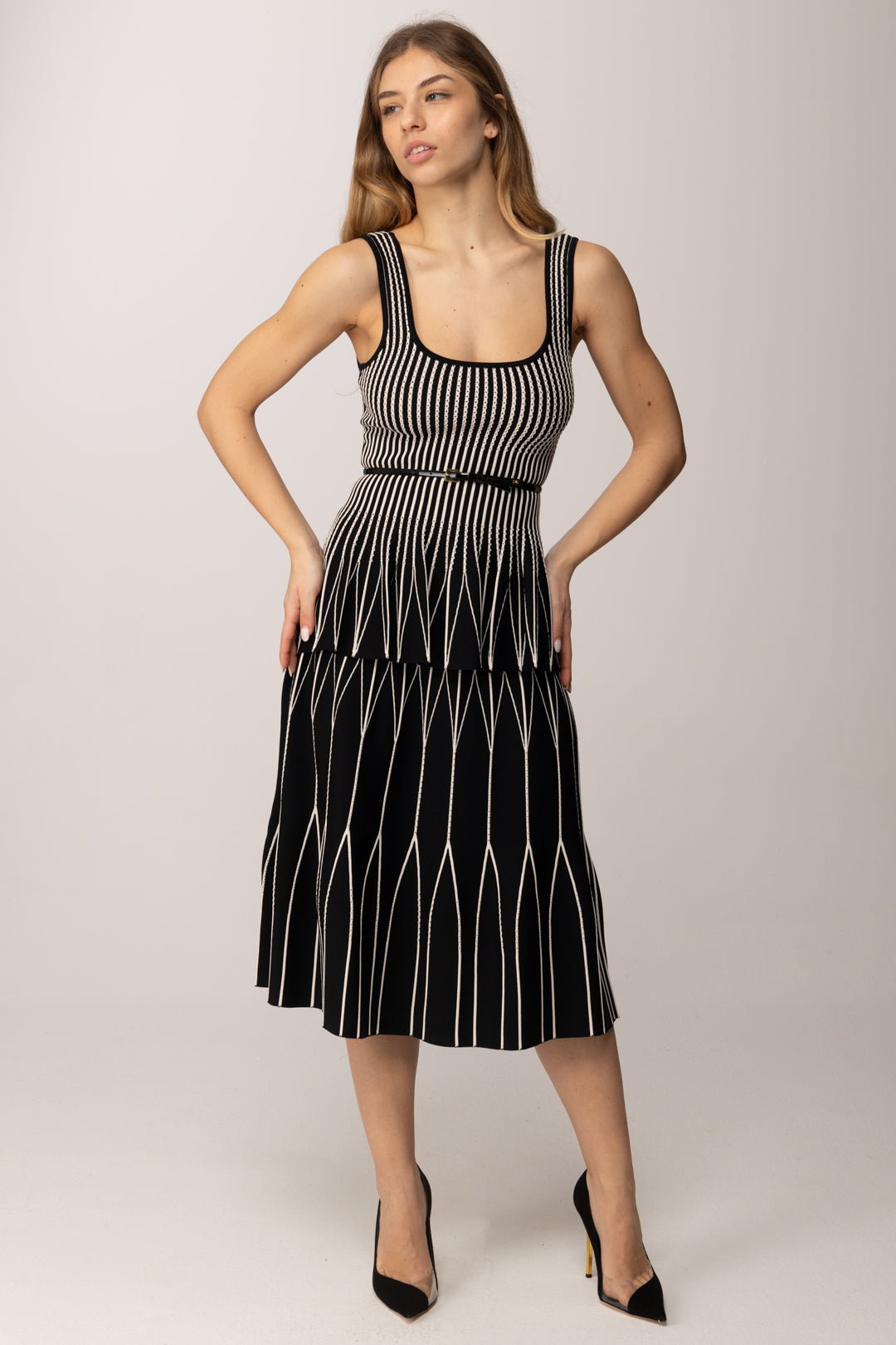 Elisabetta Franchi Top In Maglia Bicolore con Baschina e Cintura TK85S62E2 NERO/BURRO