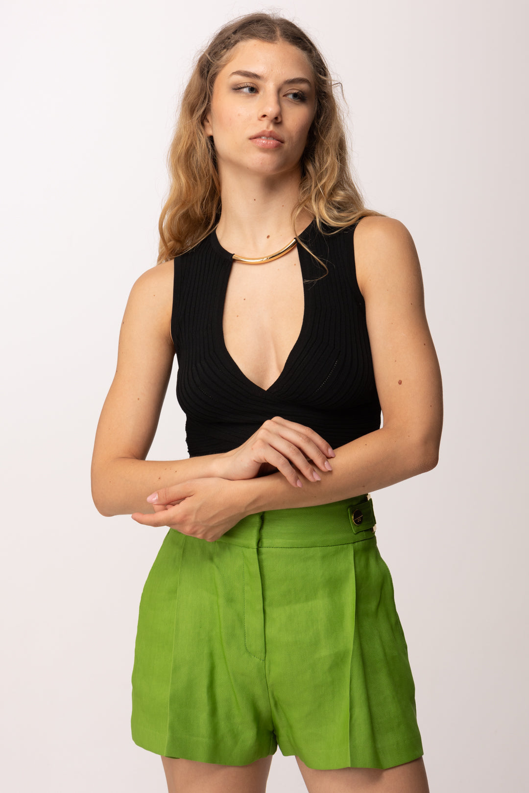 Elisabetta Franchi Top Tricot con Collana Tubolare Oro TK76S61E2 NERO