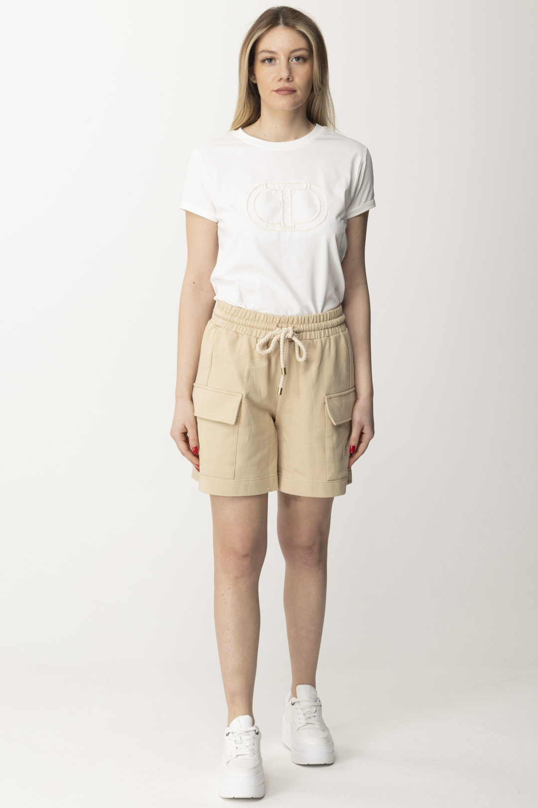 Preview: Twin-Set T-shirt with embroidered Oval T NEVE