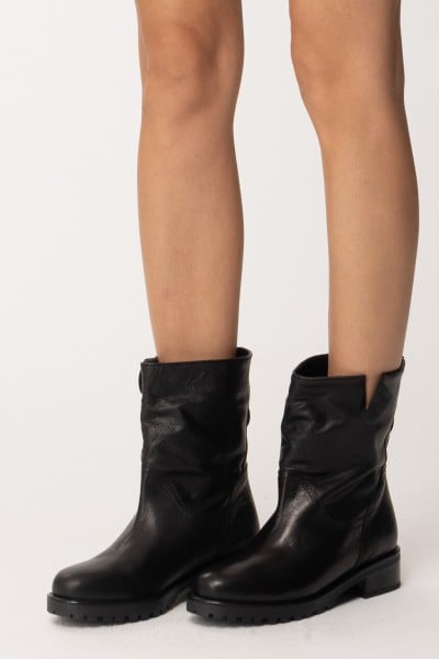 Patrizia Pepe  Low cut boots in soft leather 2V9760 A3RL K103 Nero