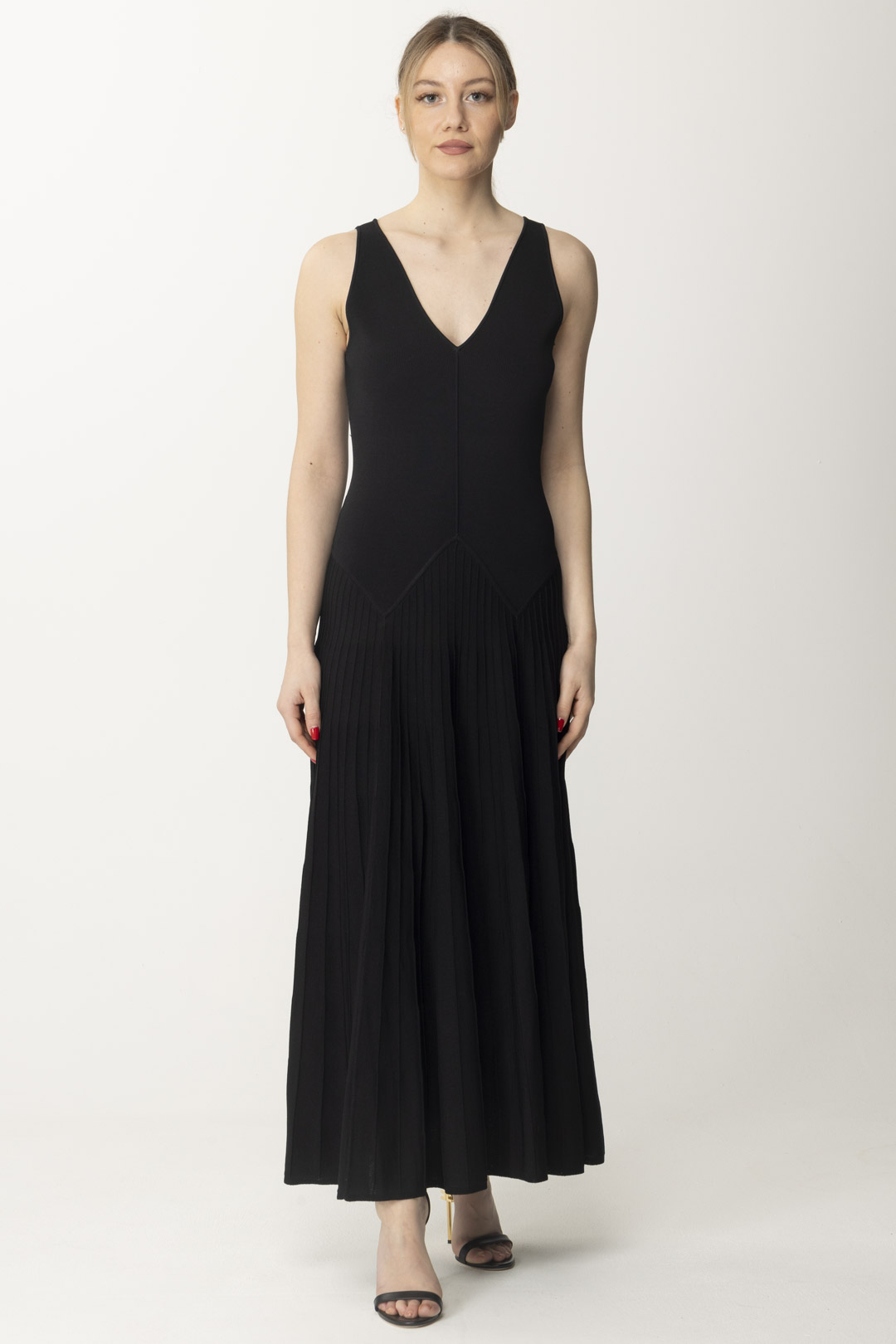 Preview: Twin-Set Long knitted dress with pleated skirt Nero