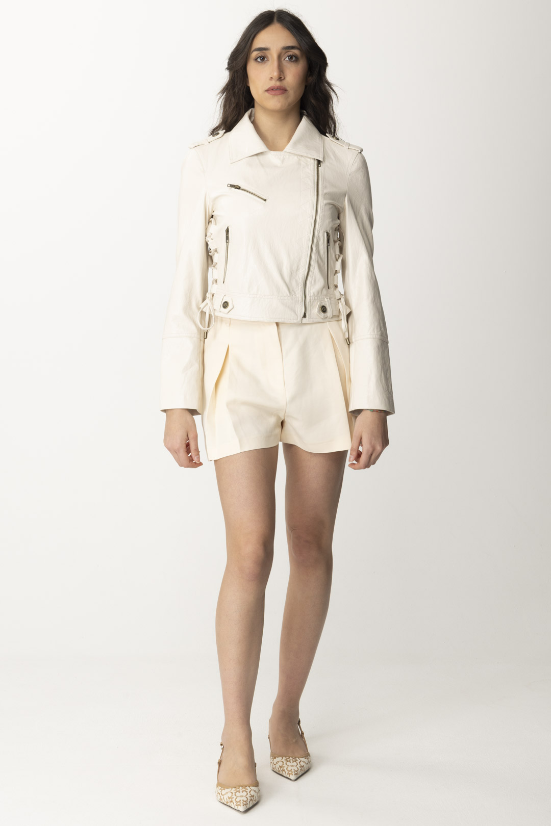 Preview: Twin-Set Linen Blend Shorts with Pleats PARCHMENT