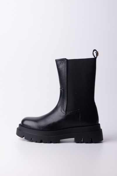 Twin-Set  Chelsea boots with elasticated insert 232TCP320 NERO