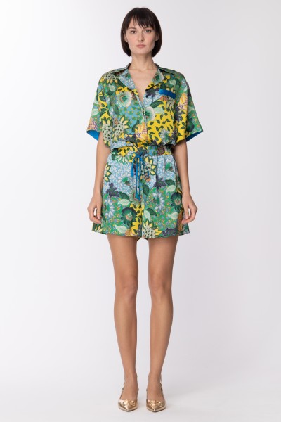 Simona Corsellini  Shorts with floral pattern Viscose shorts with floral pattern P23CPSH00501 BRIGHT GREEN