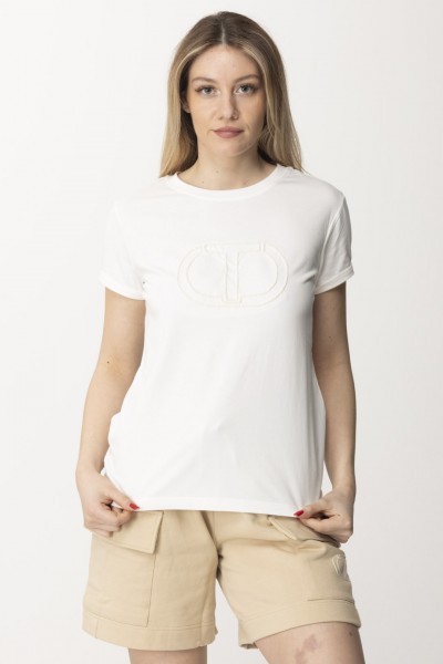 Twin-Set  T-shirt z haftowanym owalnym T 241TP2212 NEVE