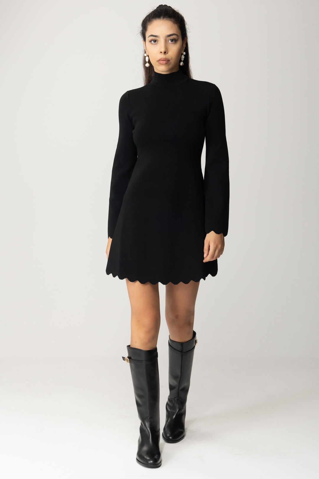 Preview: Twin-Set Mini knit dress with scallops Nero
