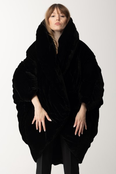 Elisabetta Franchi  Aksamitna kurtka puchowa typu kimono z klapami PI66D37E2 NERO